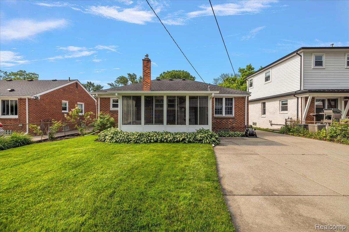 436 W Sunnybrook Drive