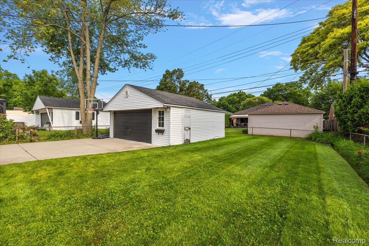 436 W Sunnybrook Drive