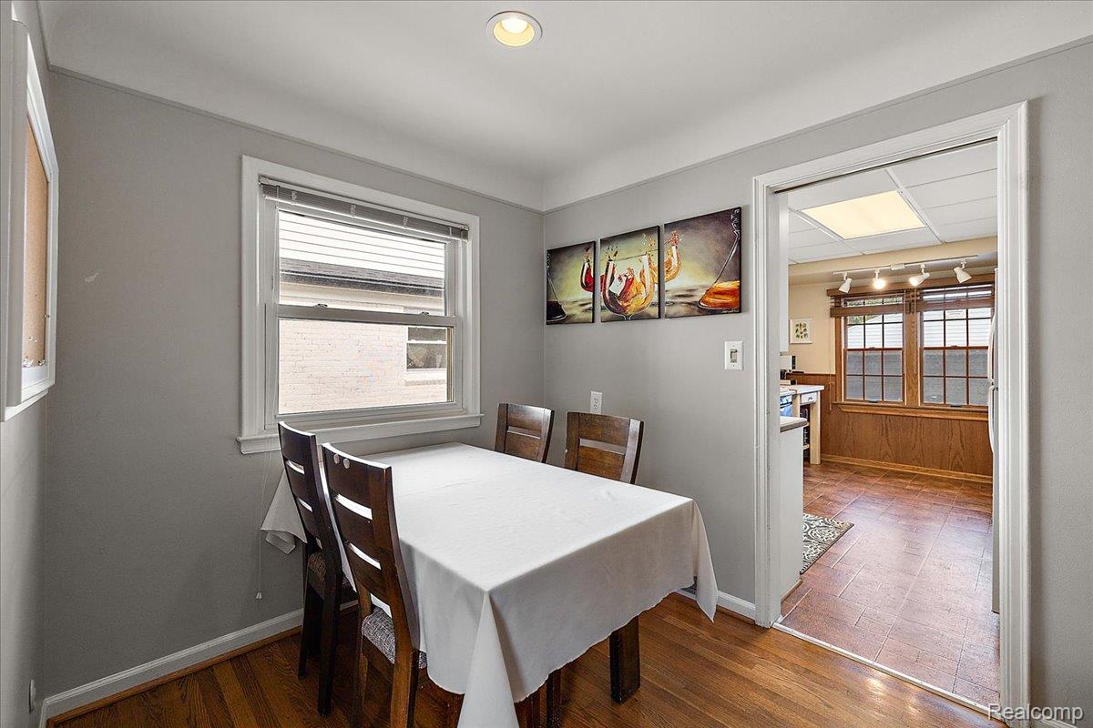 436 W Sunnybrook Drive