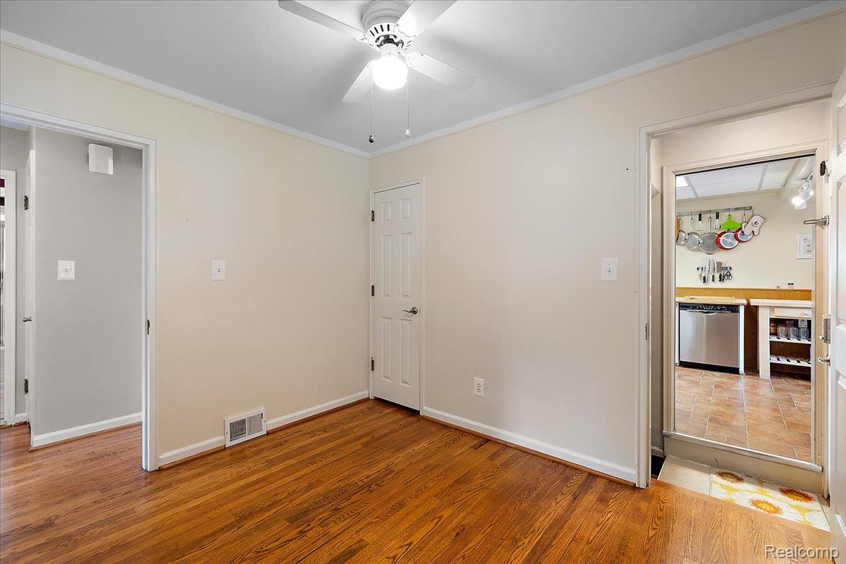 436 W Sunnybrook Drive