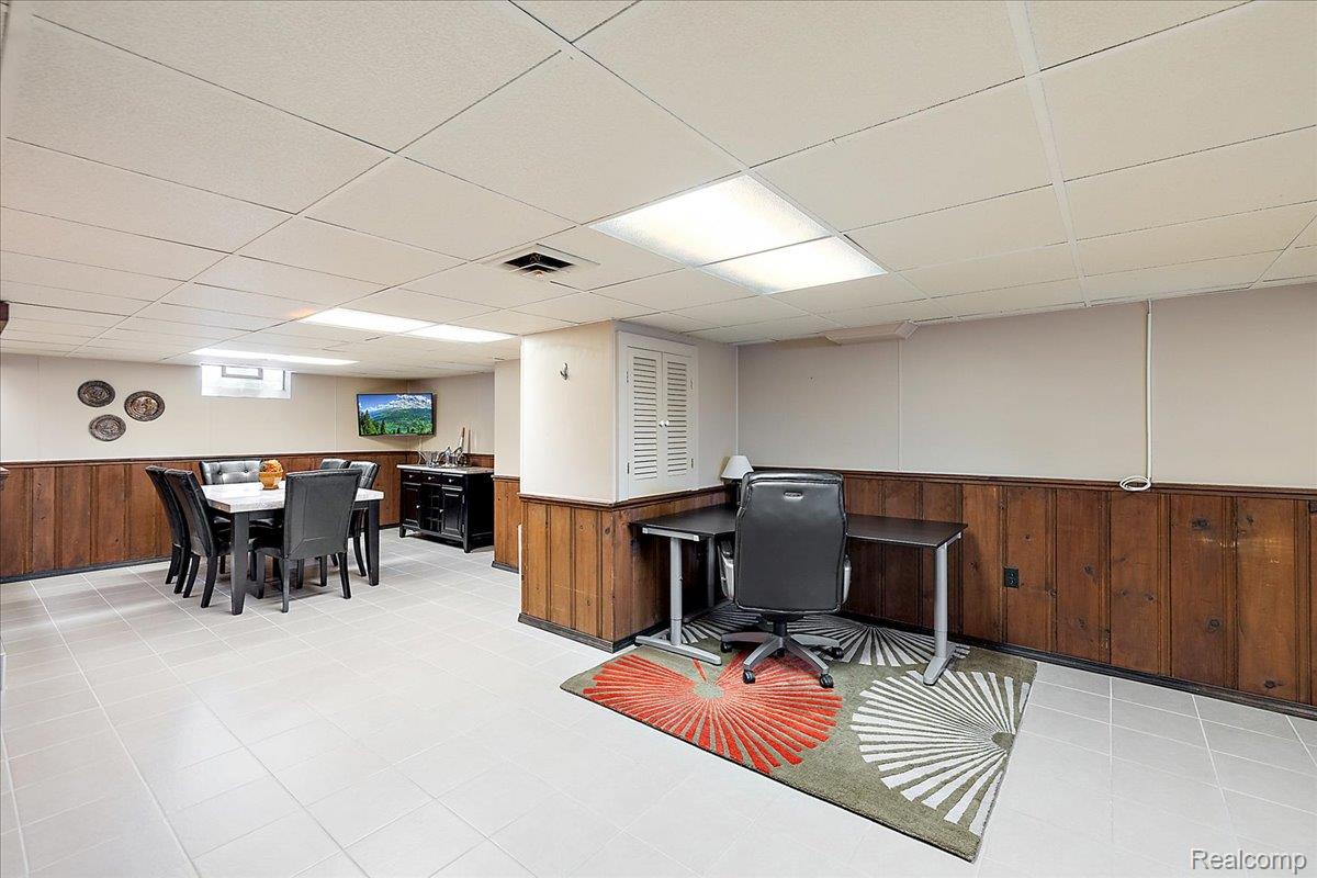 436 W Sunnybrook Drive