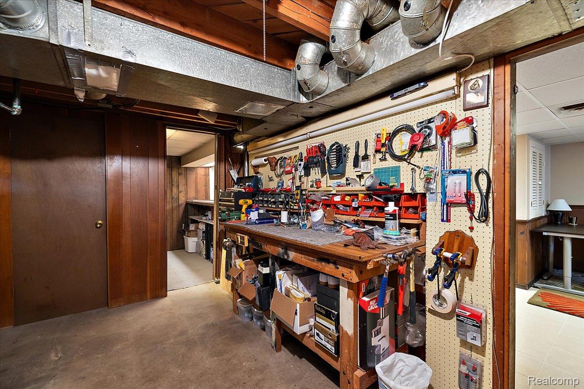 436 W Sunnybrook Drive