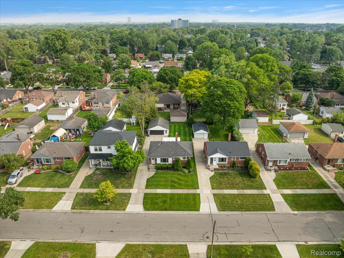 436 W Sunnybrook Drive