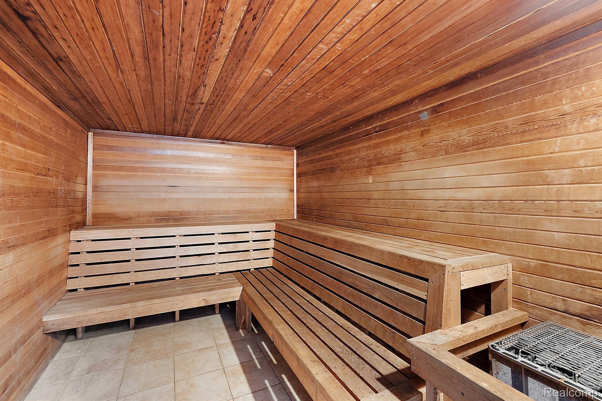 15 E KIRBY Street 315