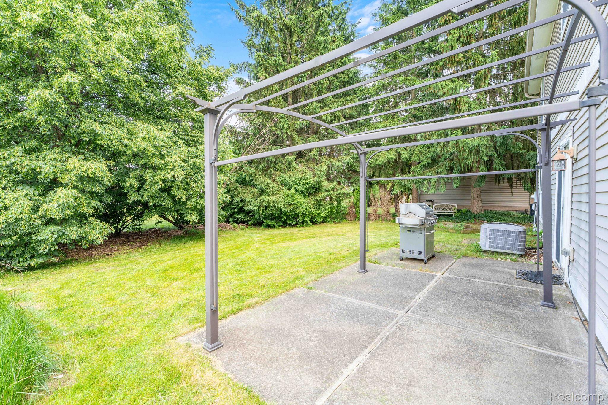 332 Lake Meadow Drive