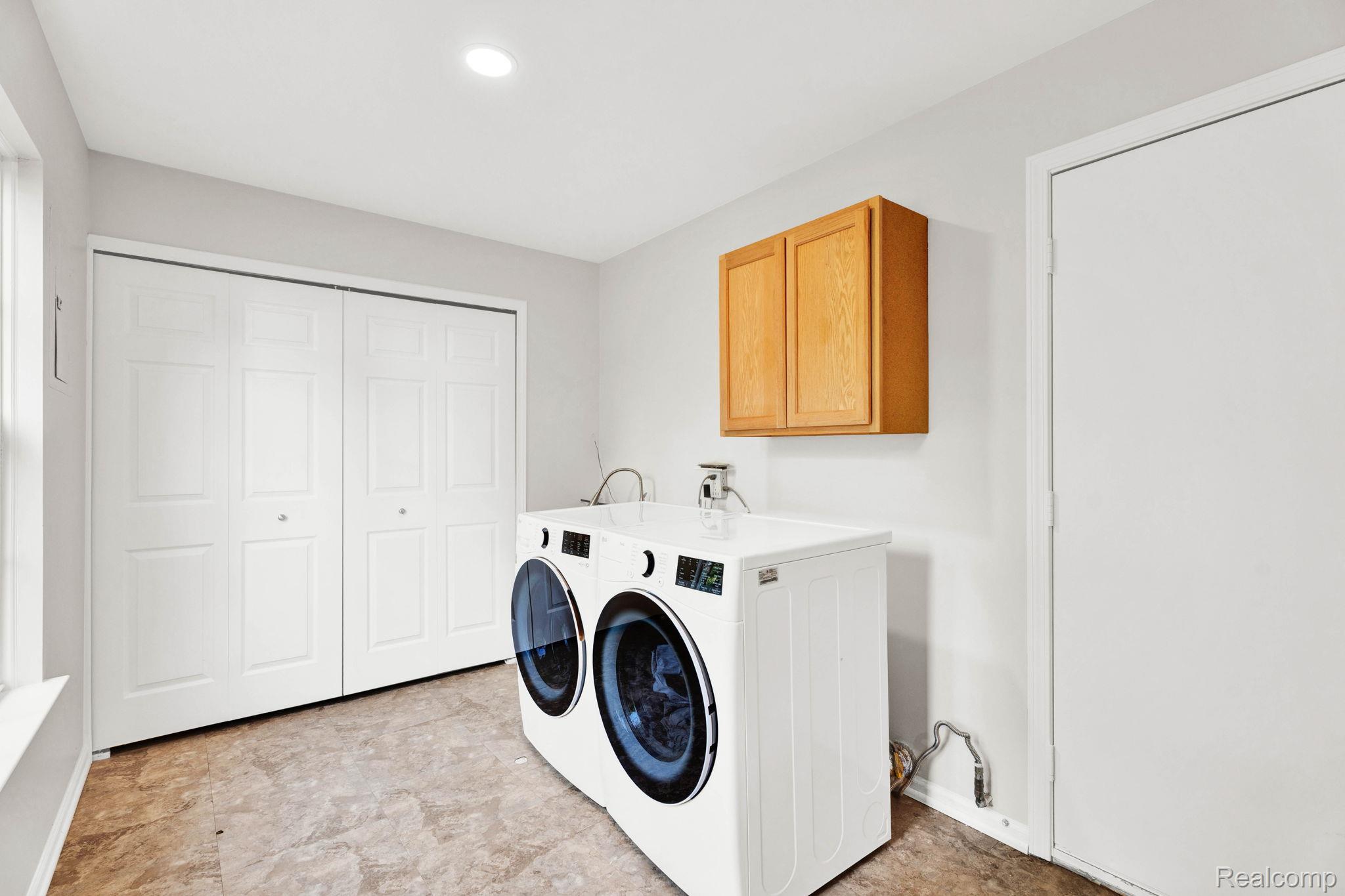 332 Lake Meadow Drive