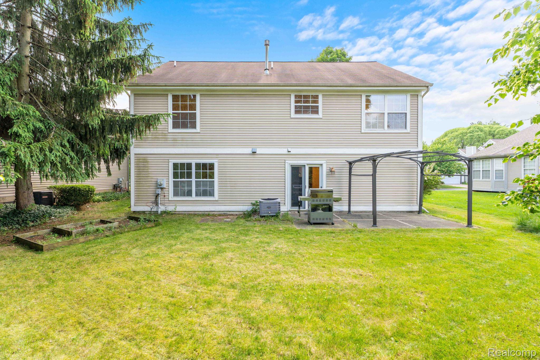 332 Lake Meadow Drive