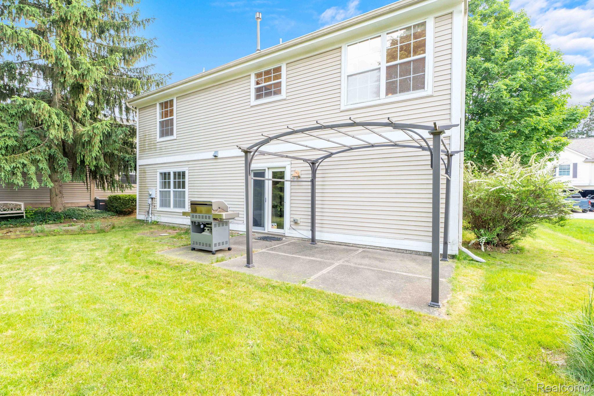 332 Lake Meadow Drive