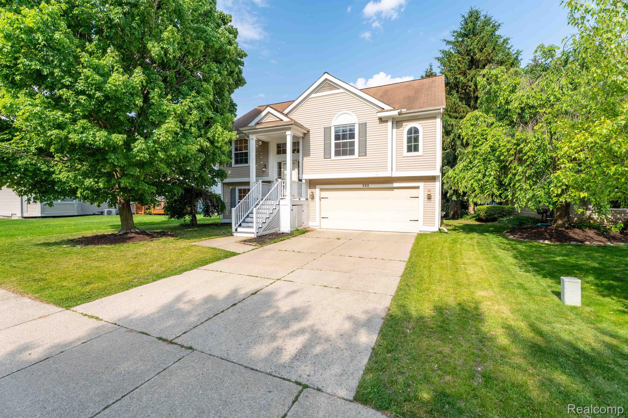 332 Lake Meadow Drive