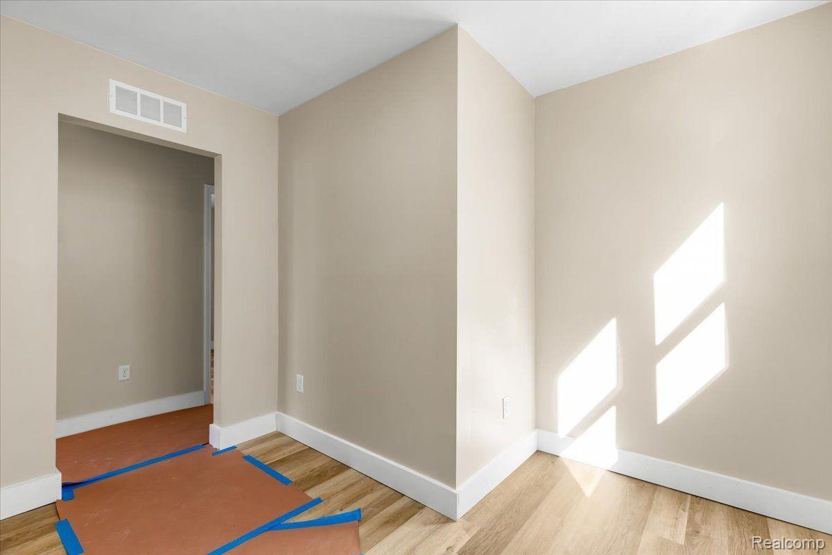 16558 Indiana Street