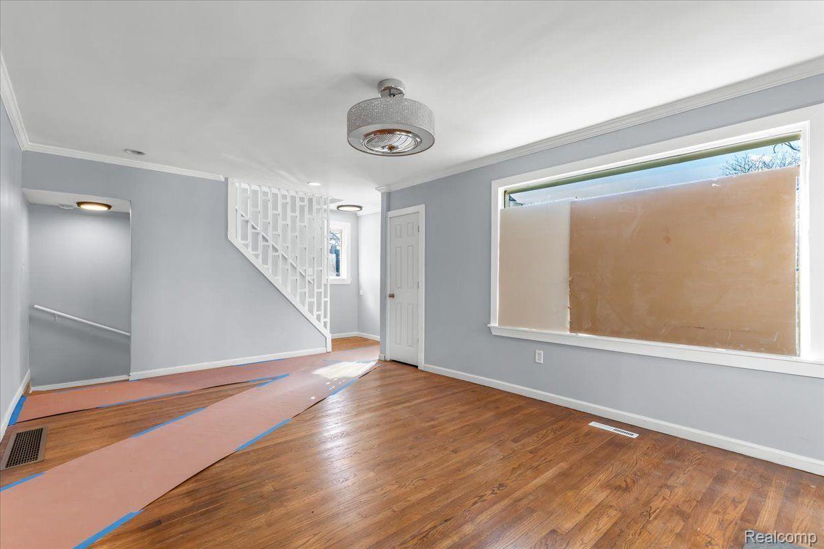 16558 Indiana Street