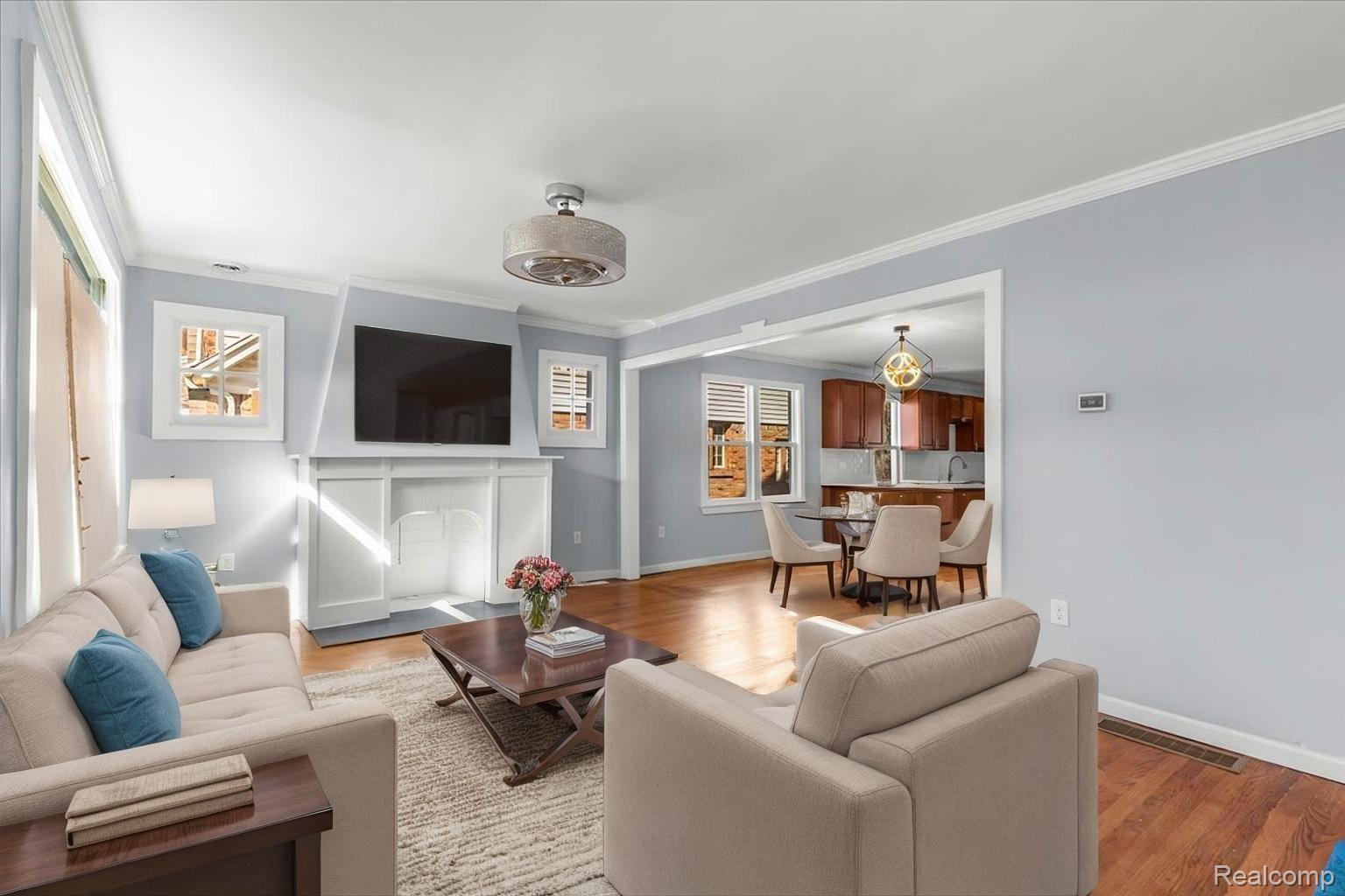 16558 Indiana Street