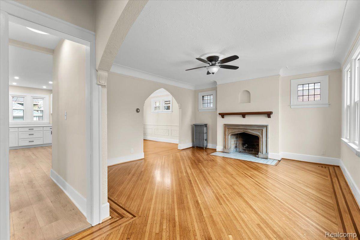 16525 Roselawn Street