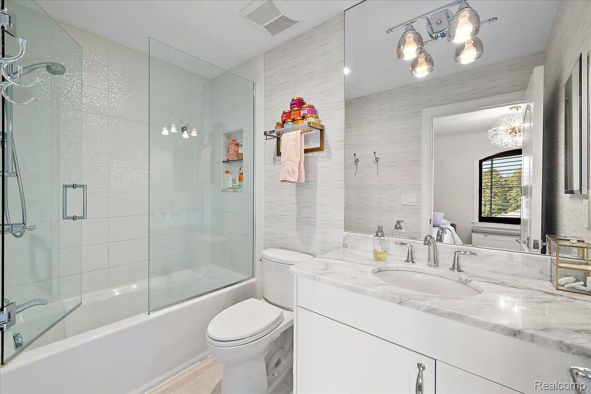 2779 Turtle Lake Drive