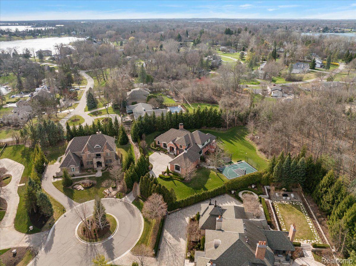 2779 Turtle Lake Drive