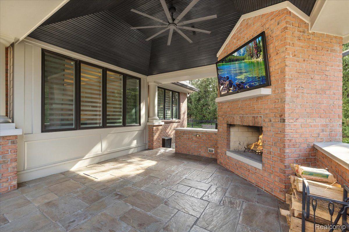 2779 Turtle Lake Drive