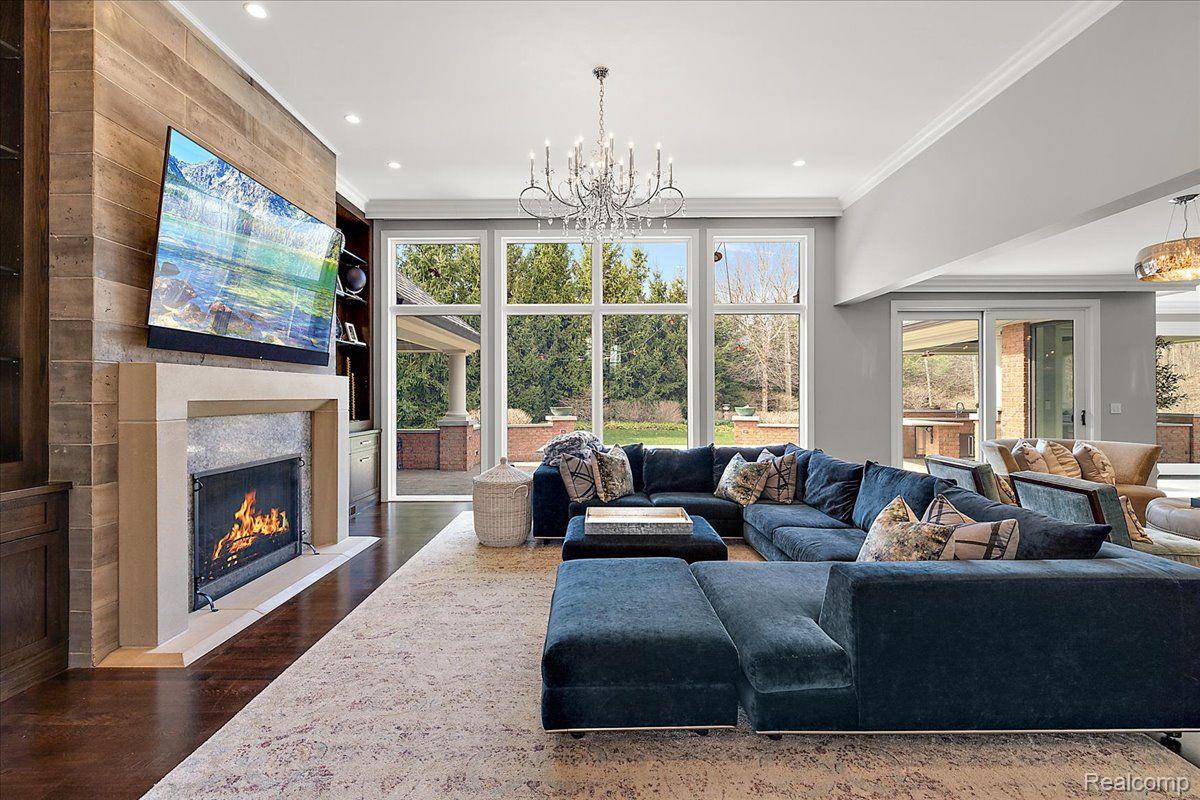 2779 Turtle Lake Drive