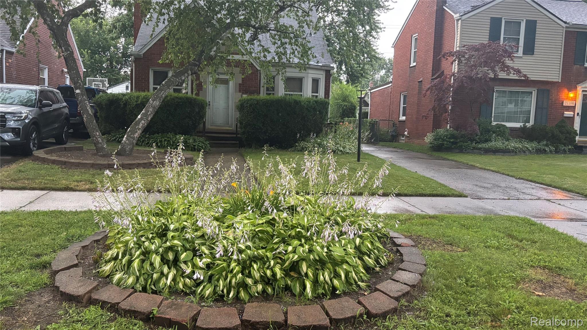 21191 Lochmoor Street