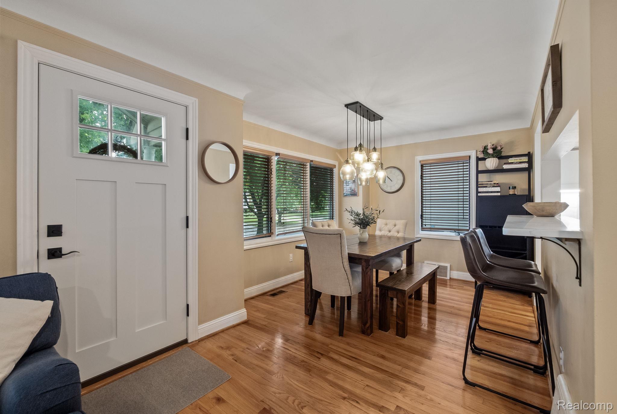 309 S Dorchester Avenue