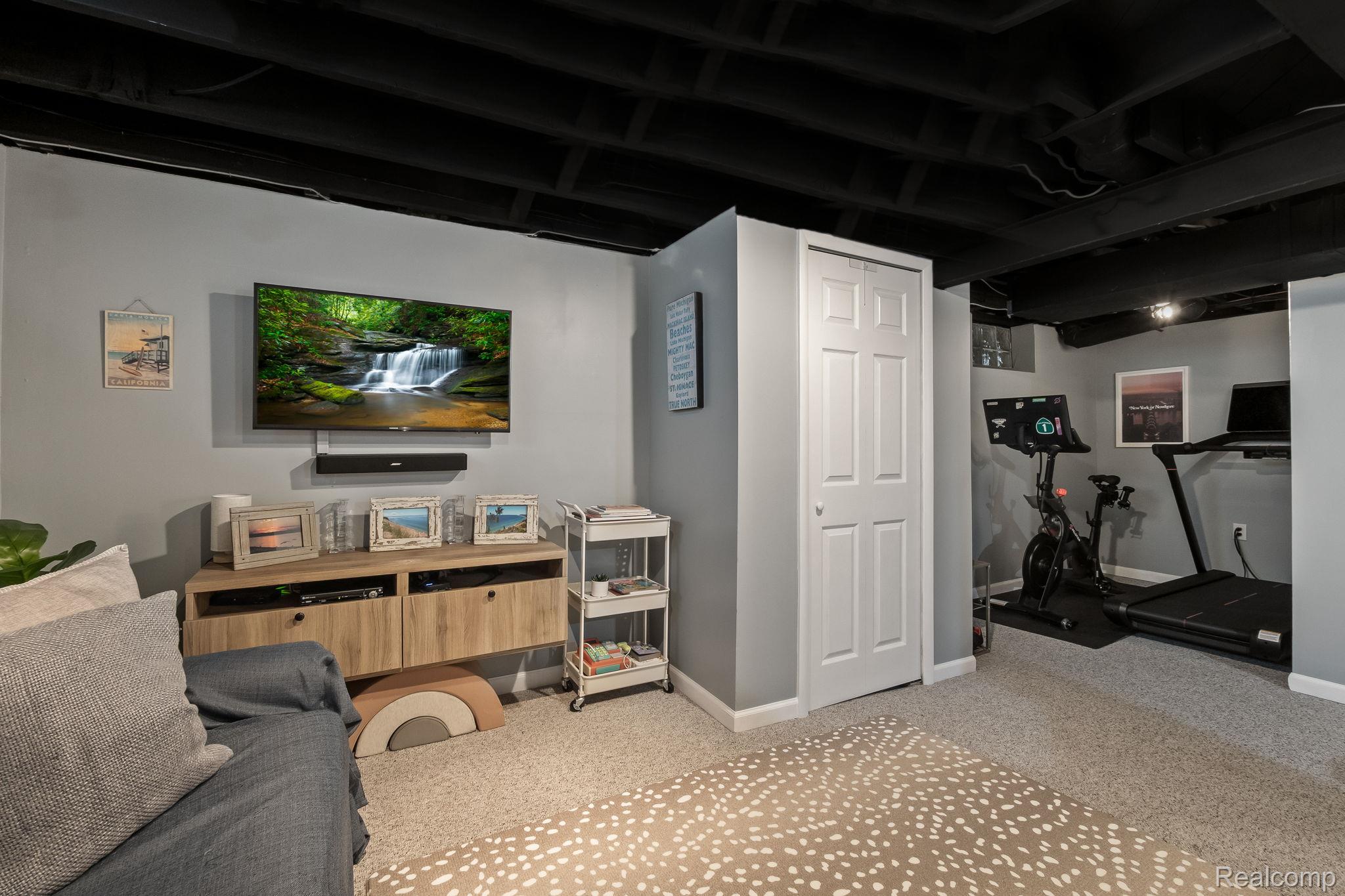 309 S Dorchester Avenue