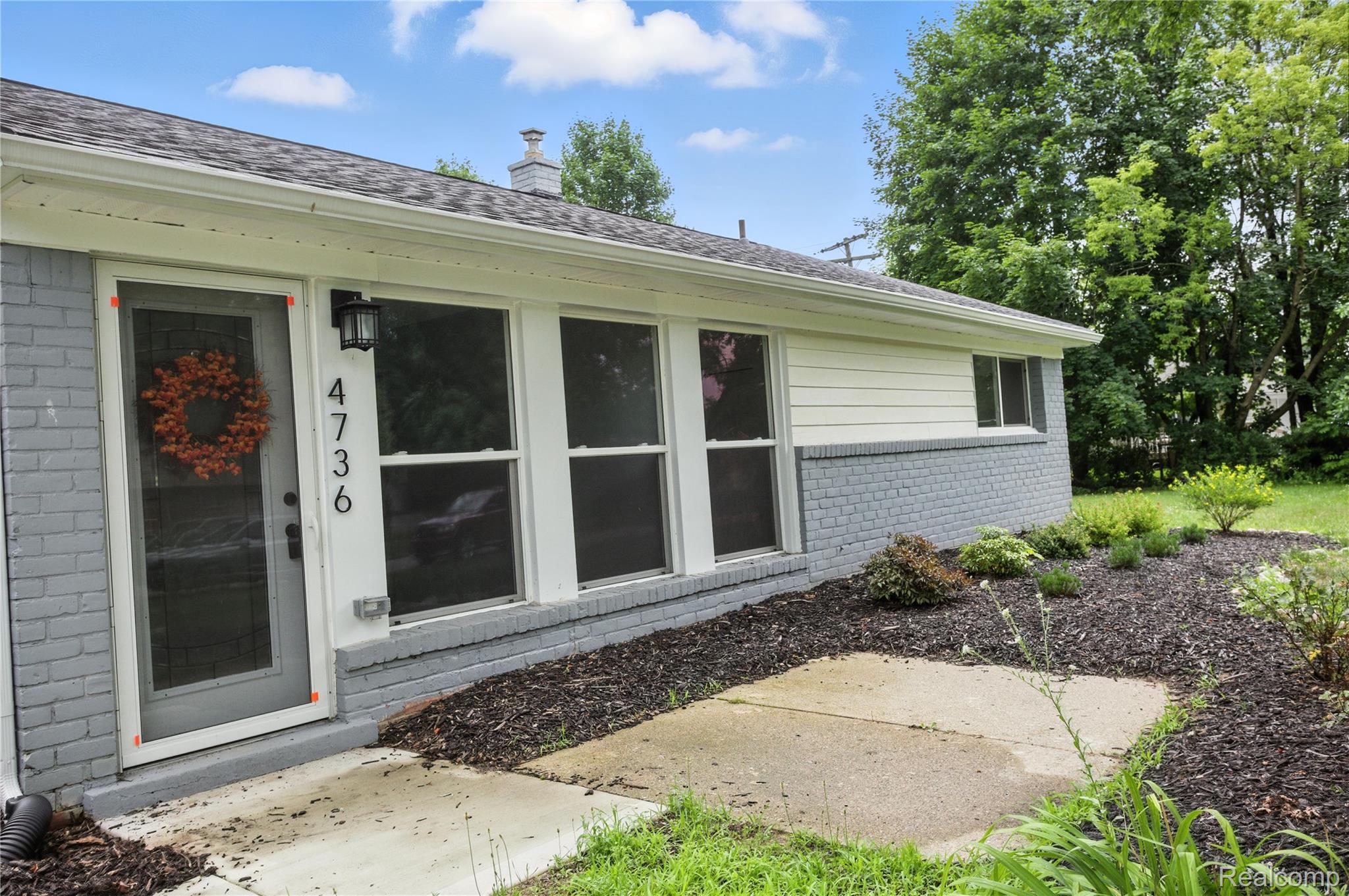 4736 Summerhill Drive