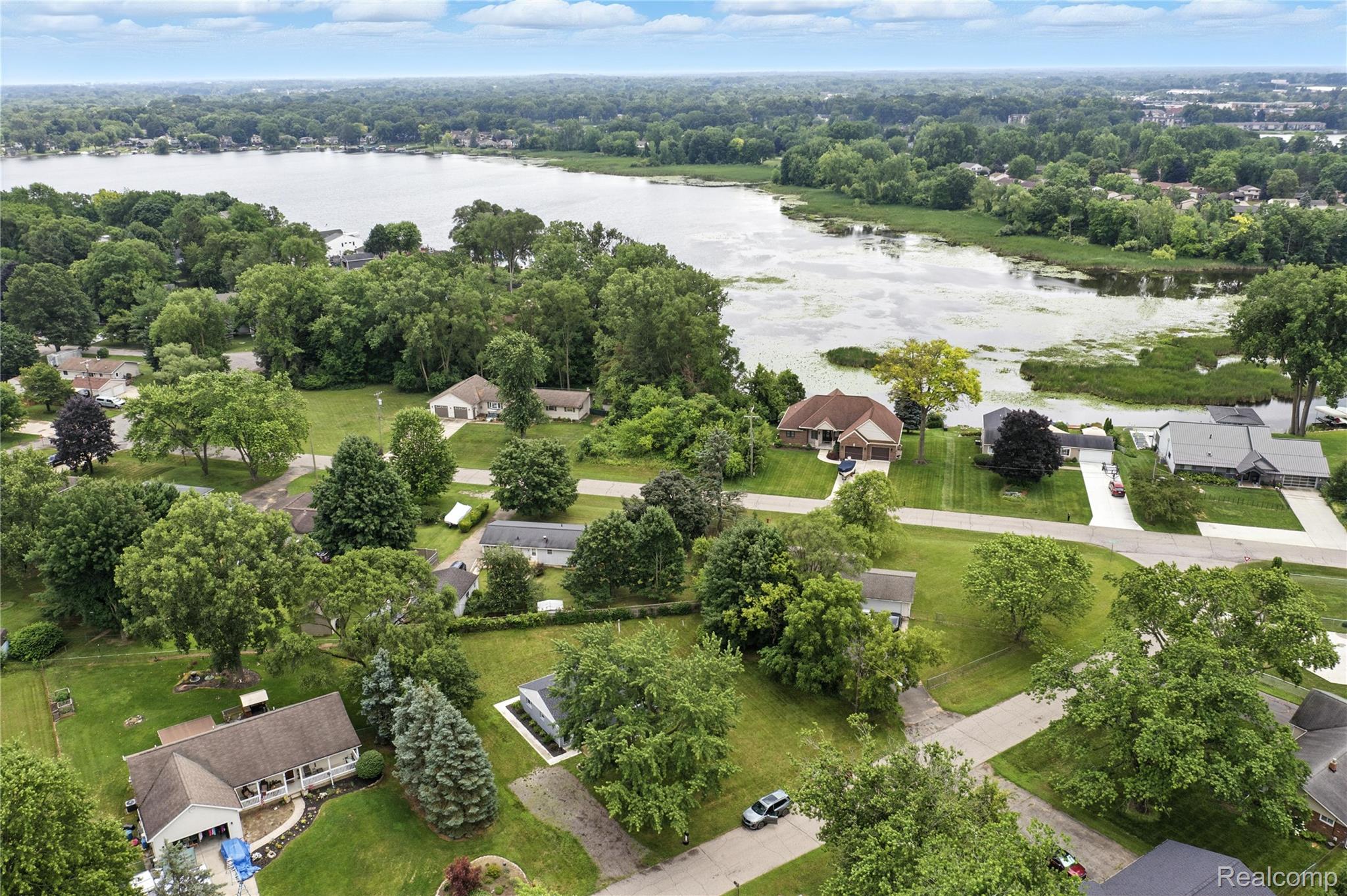 4736 Summerhill Drive