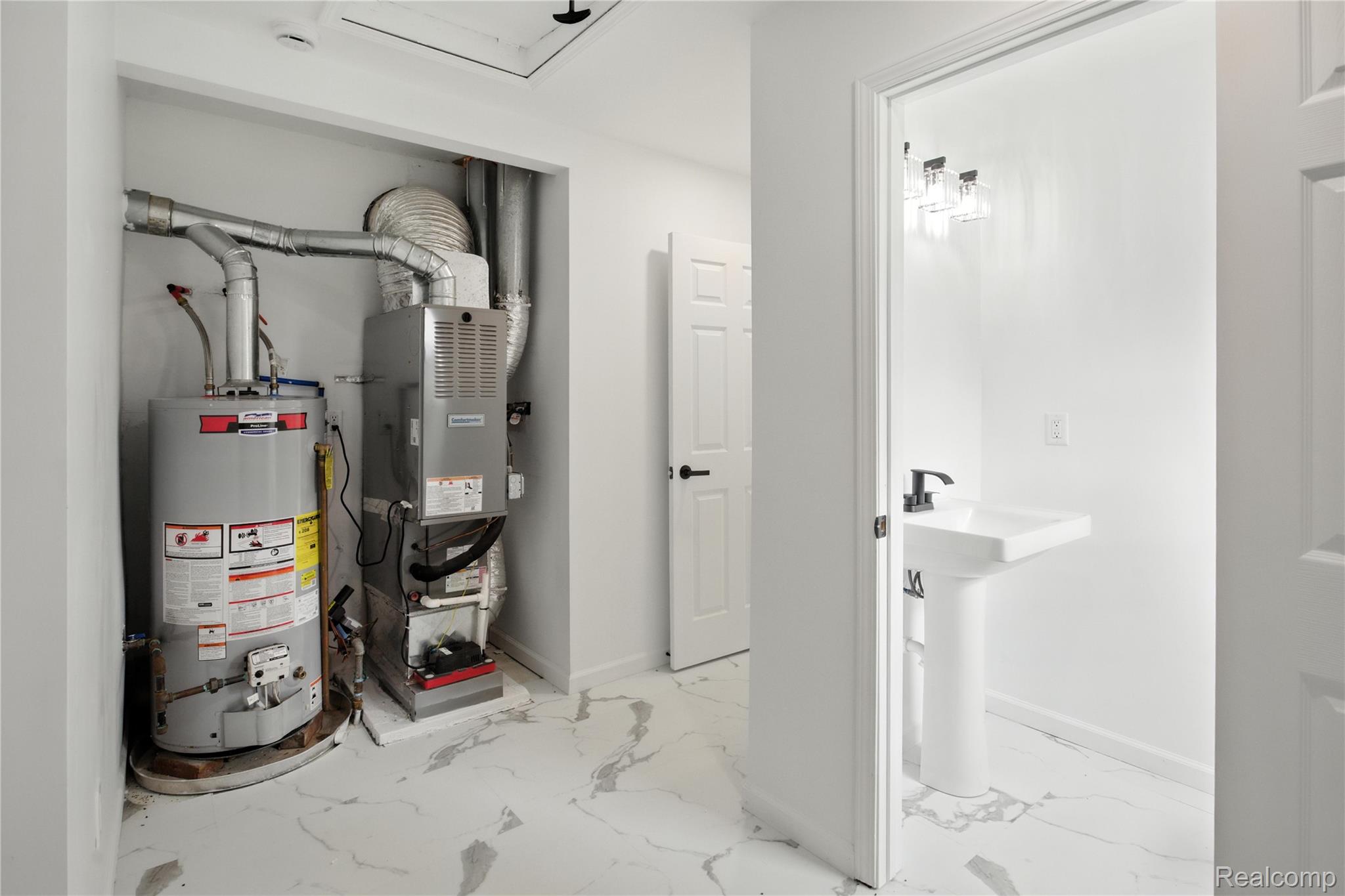 4736 Summerhill Drive