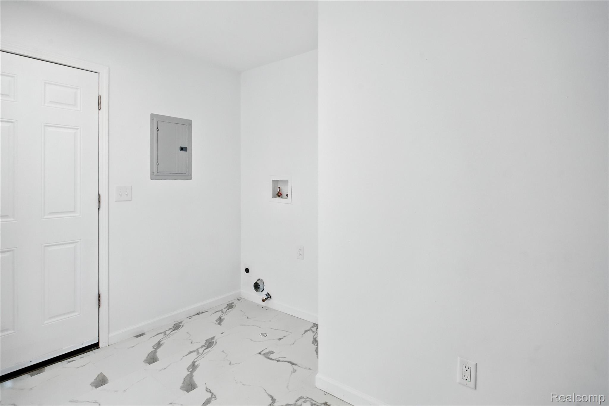 4736 Summerhill Drive