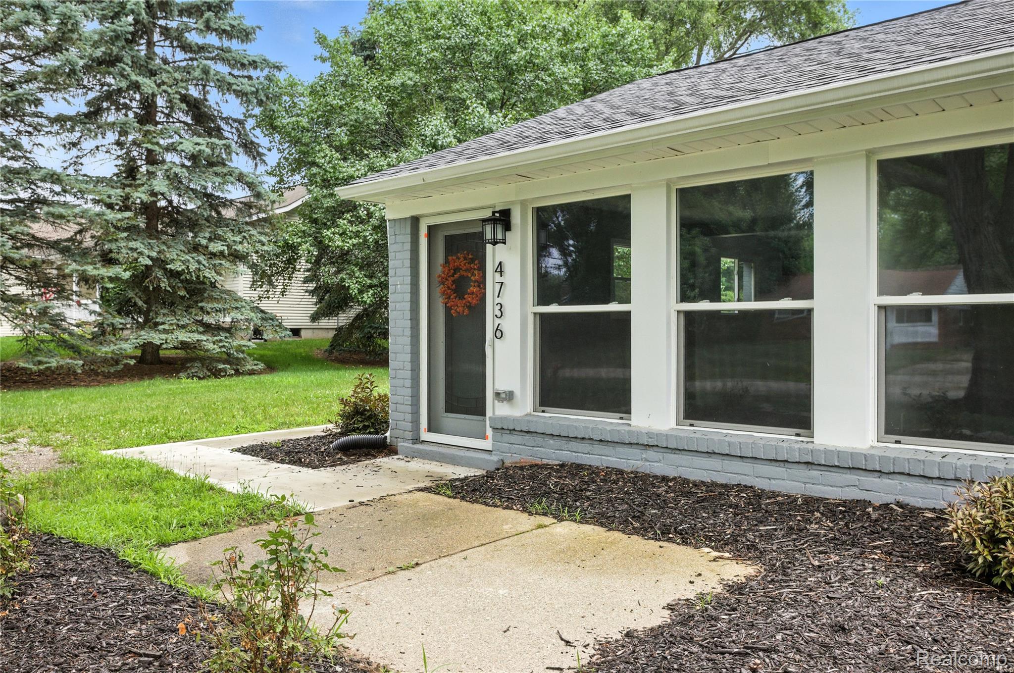 4736 Summerhill Drive