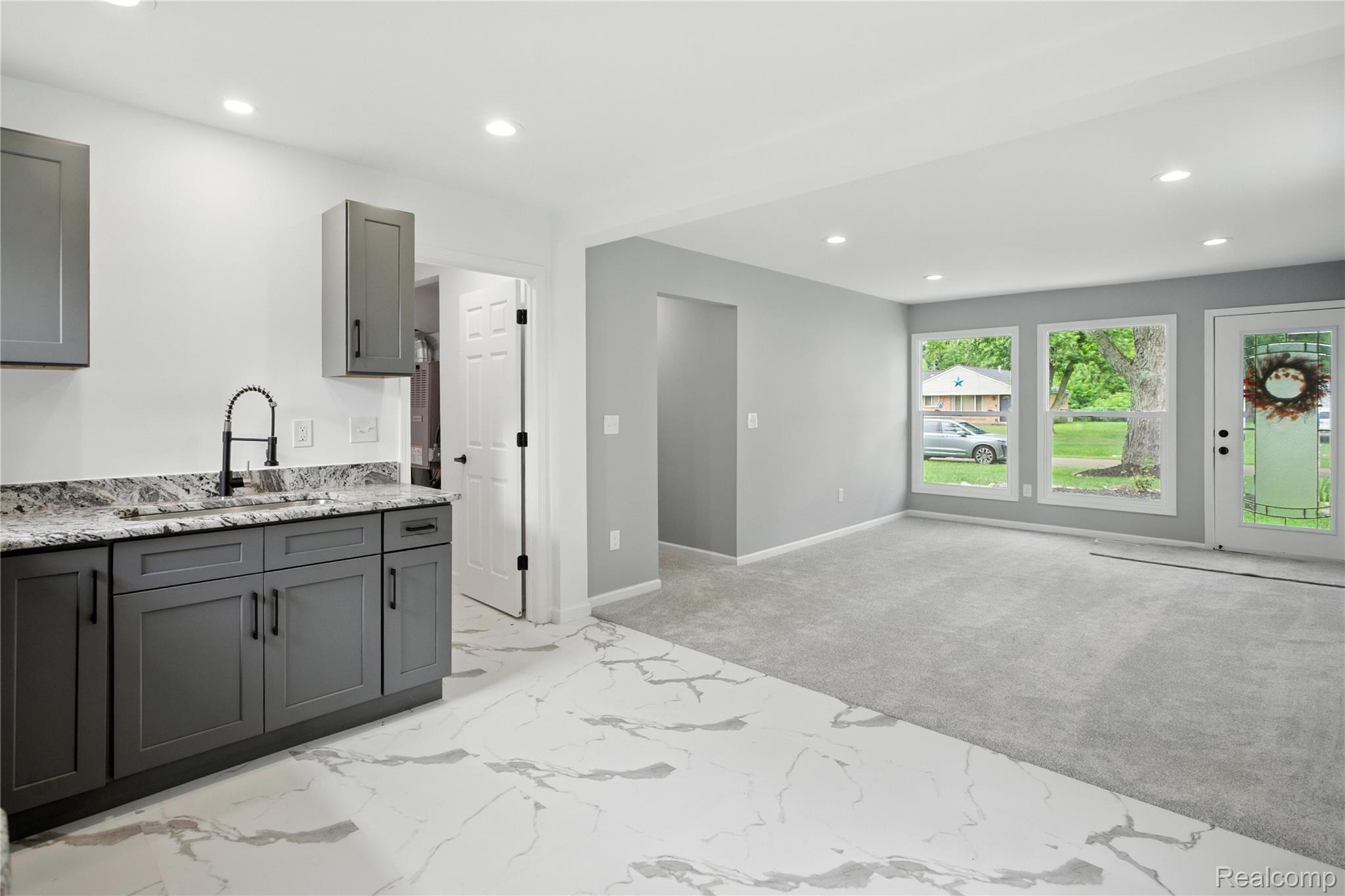 4736 Summerhill Drive