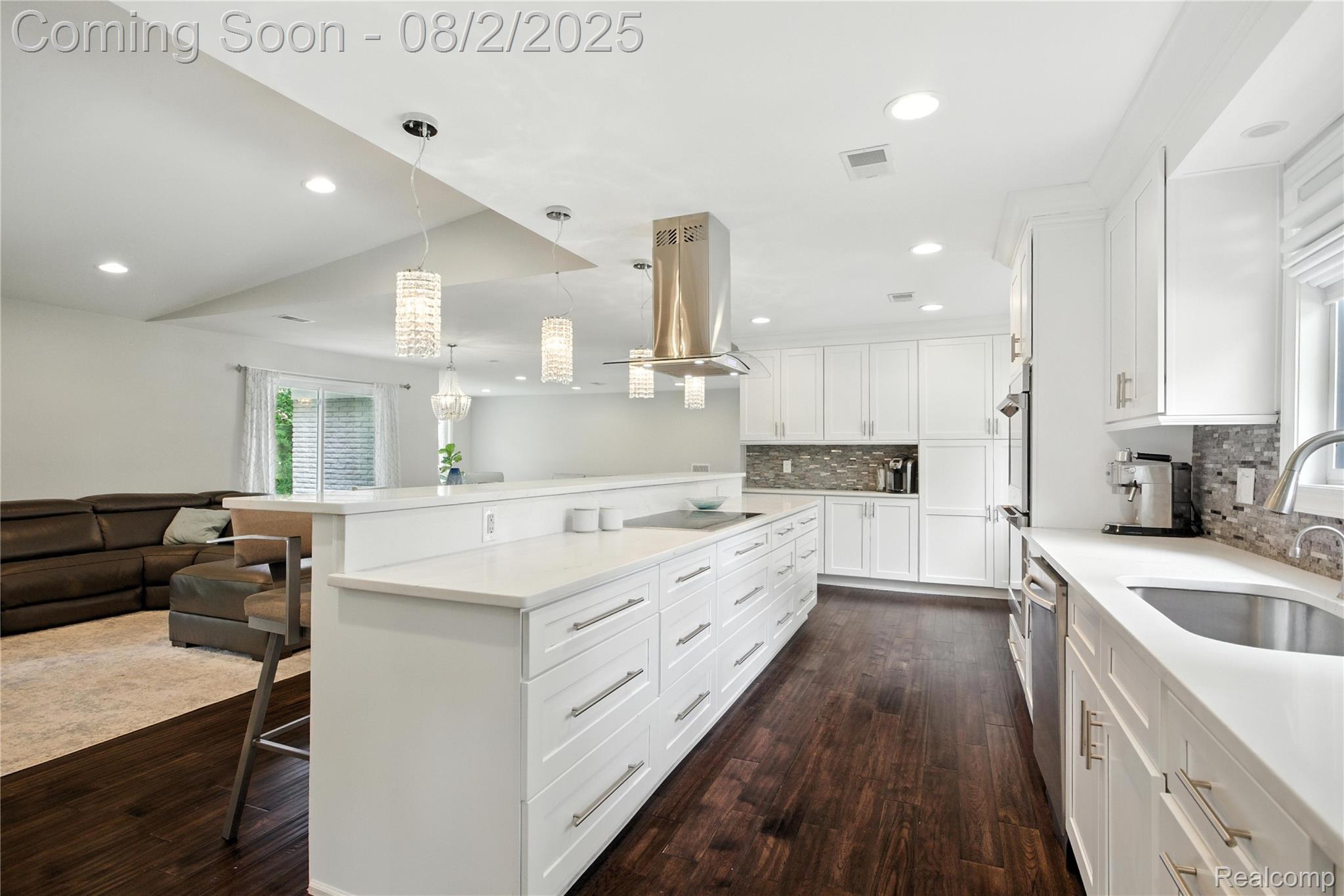 3770 Eastbourne Drive