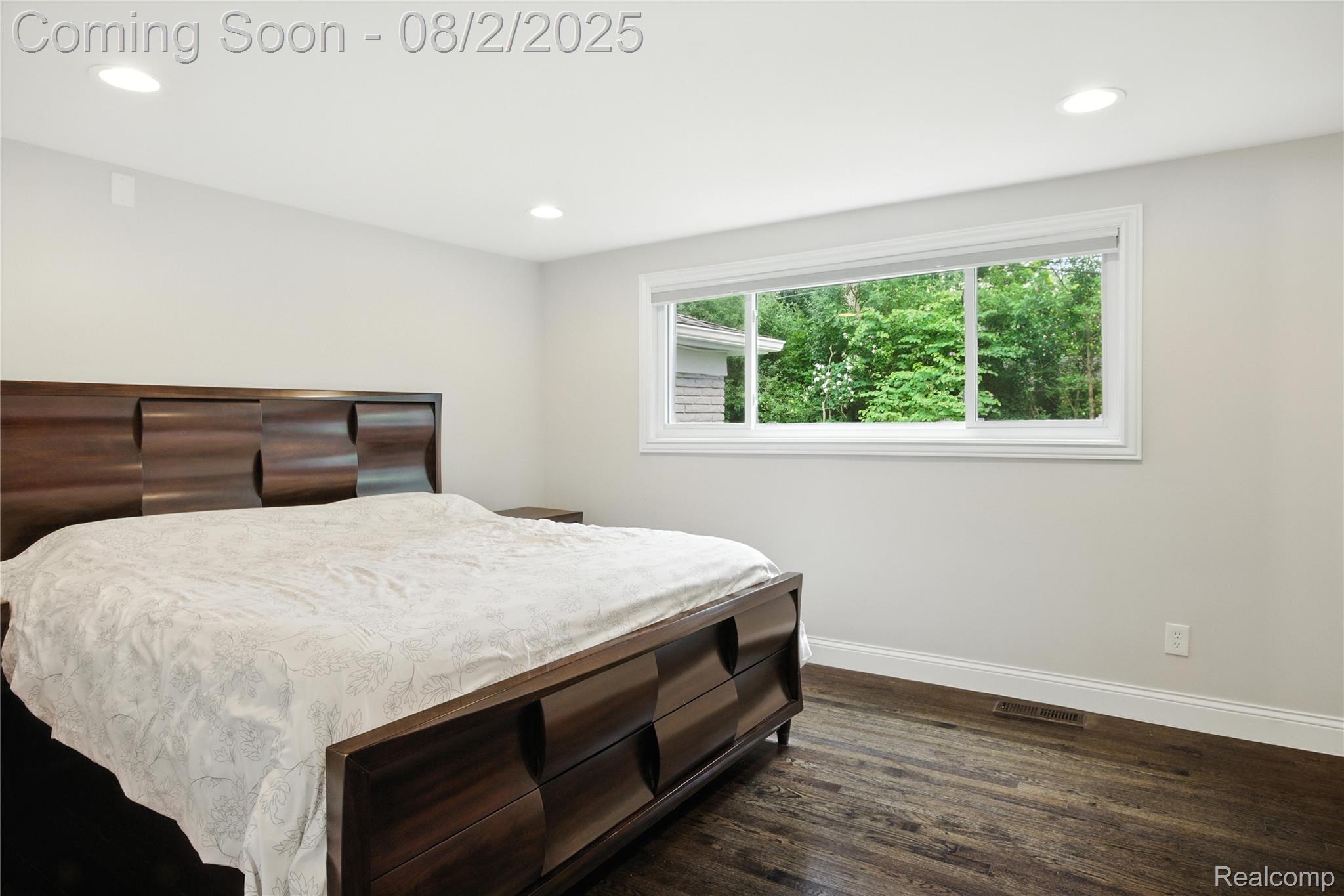 3770 Eastbourne Drive