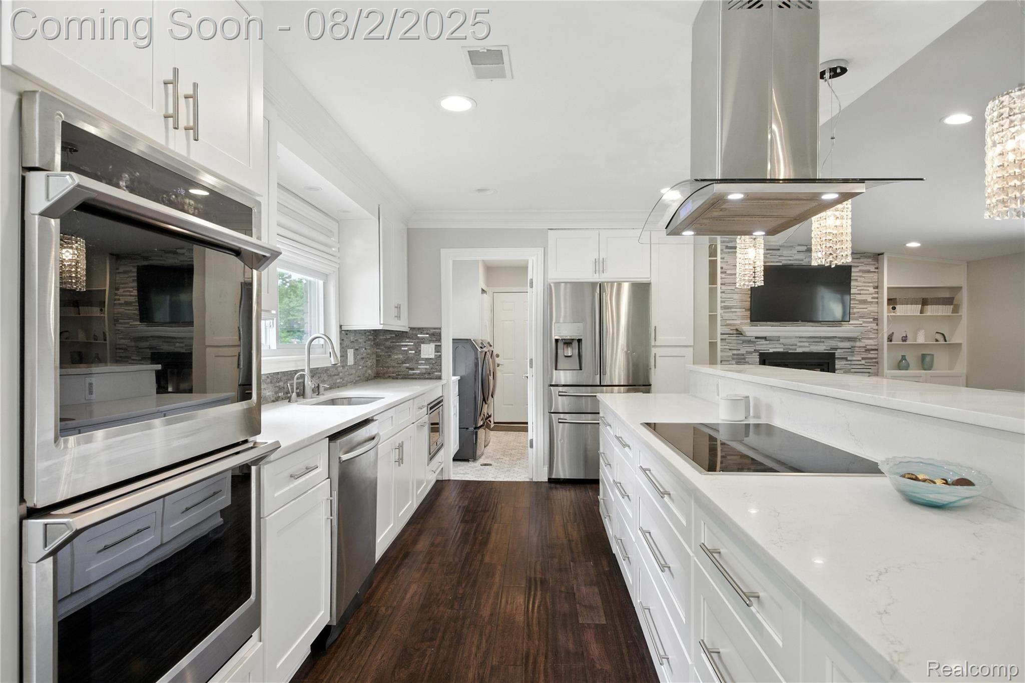 3770 Eastbourne Drive