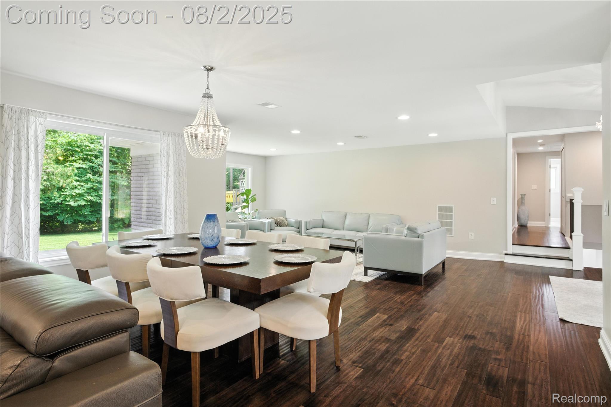 3770 Eastbourne Drive