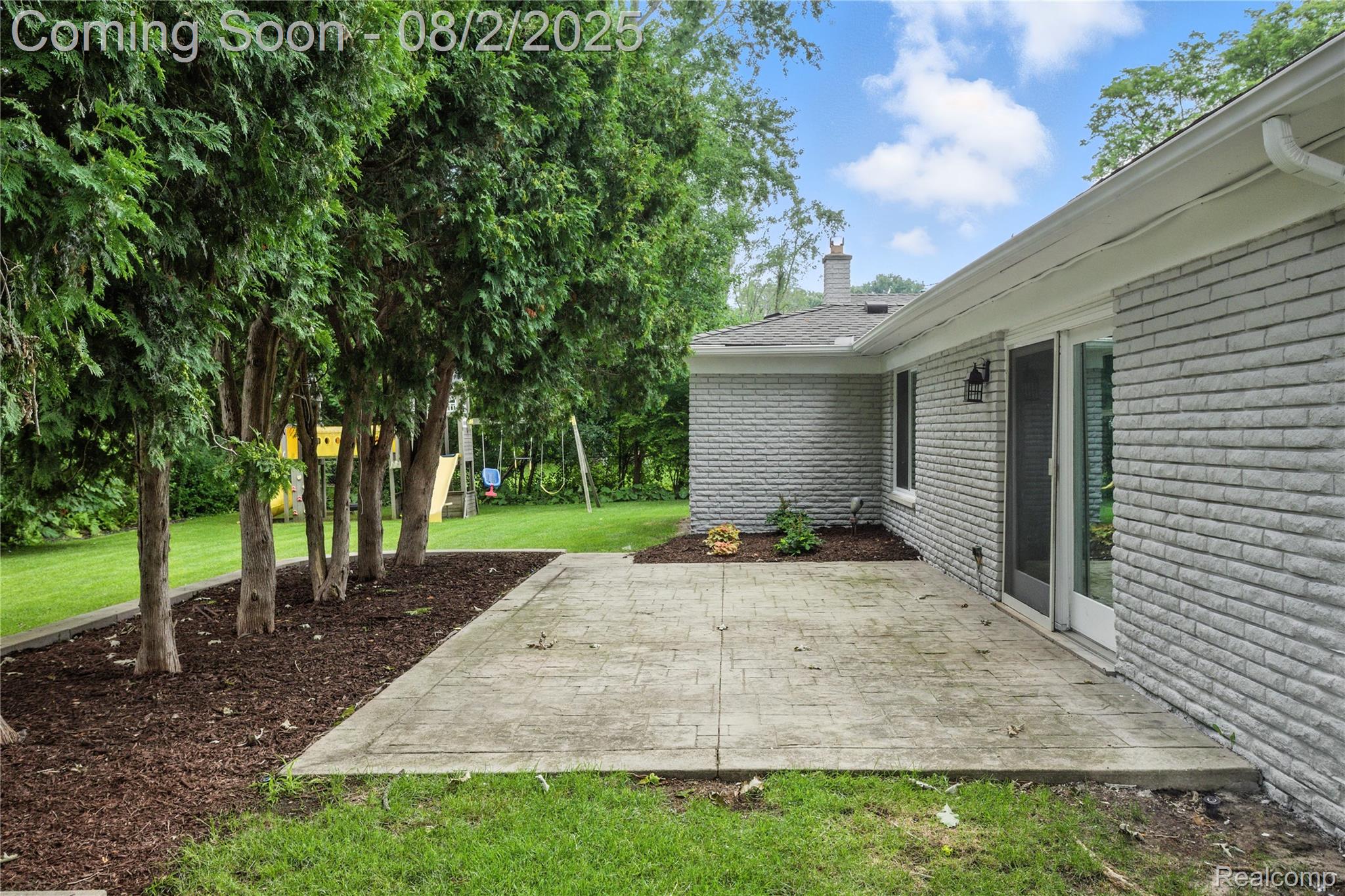 3770 Eastbourne Drive