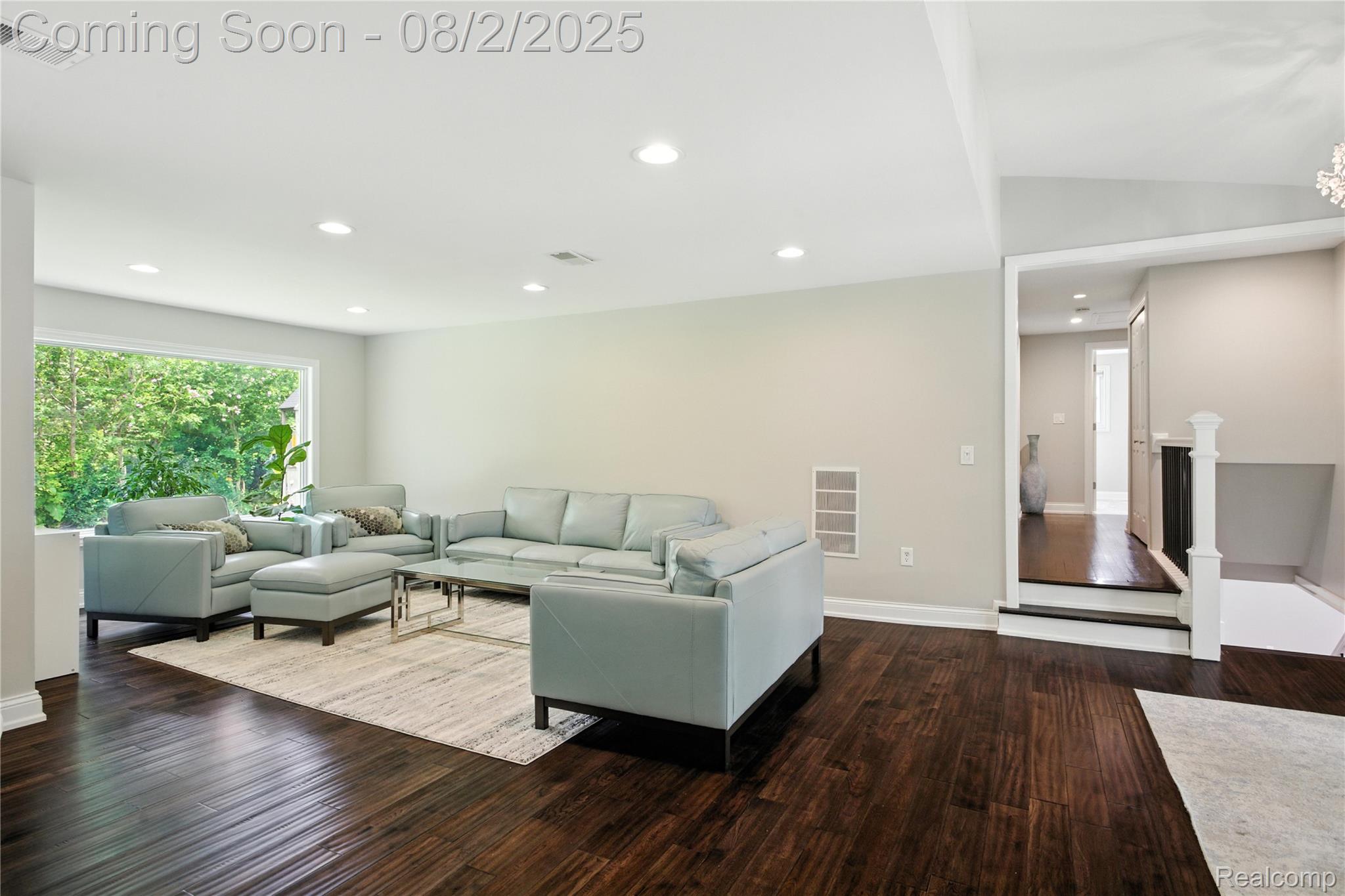 3770 Eastbourne Drive