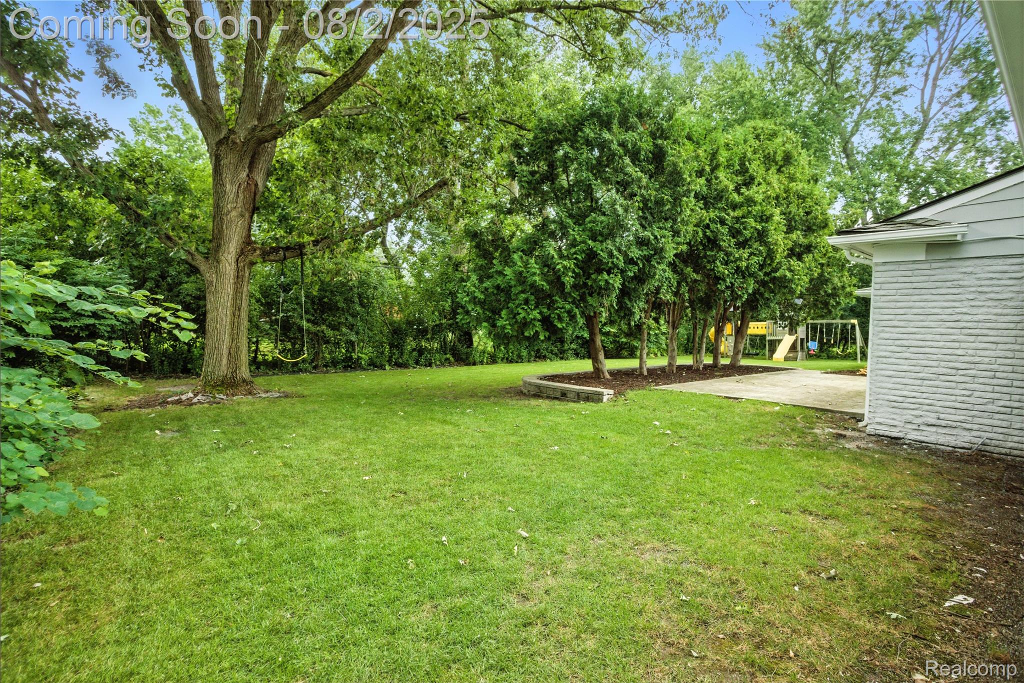 3770 Eastbourne Drive