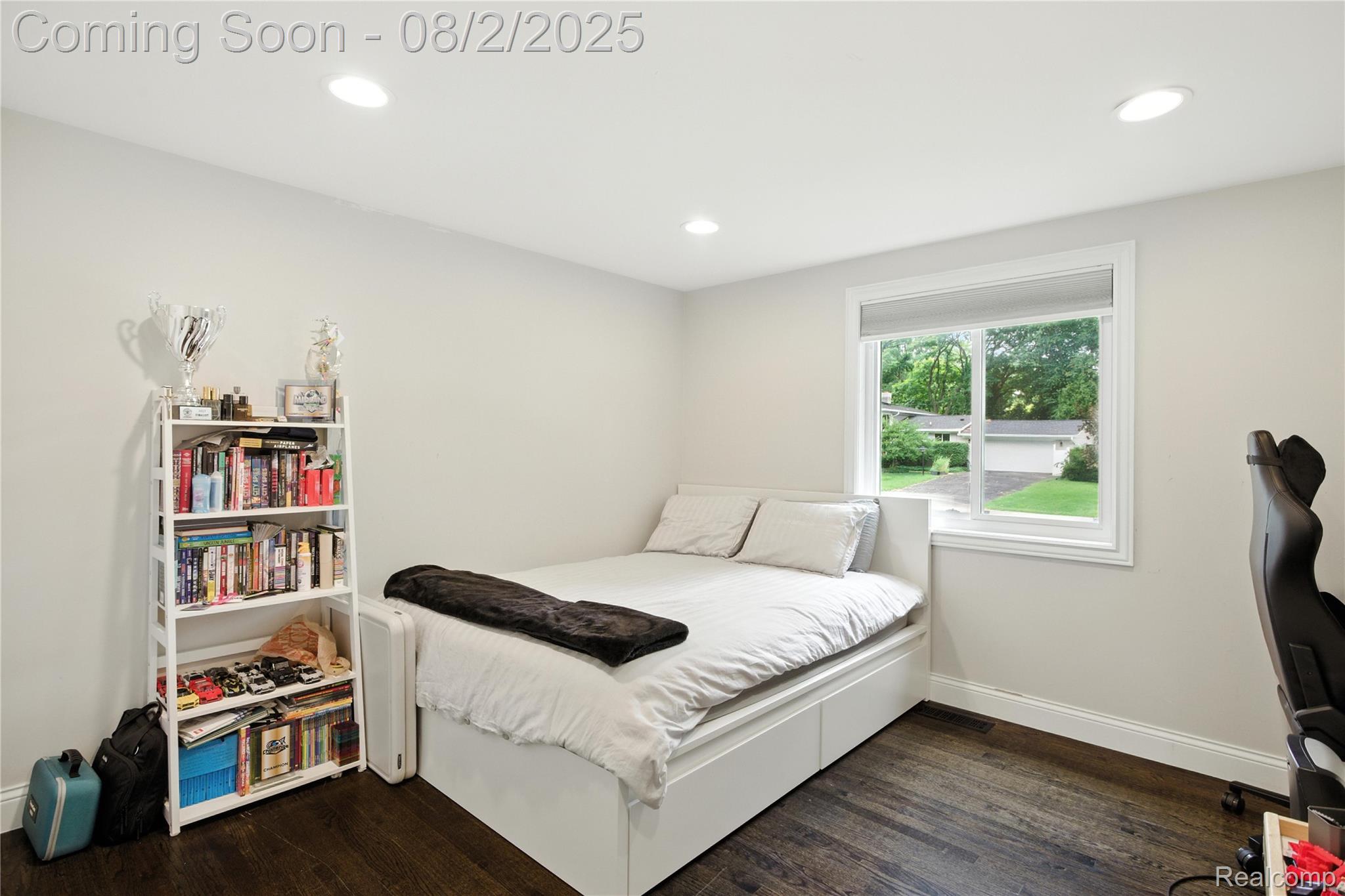 3770 Eastbourne Drive