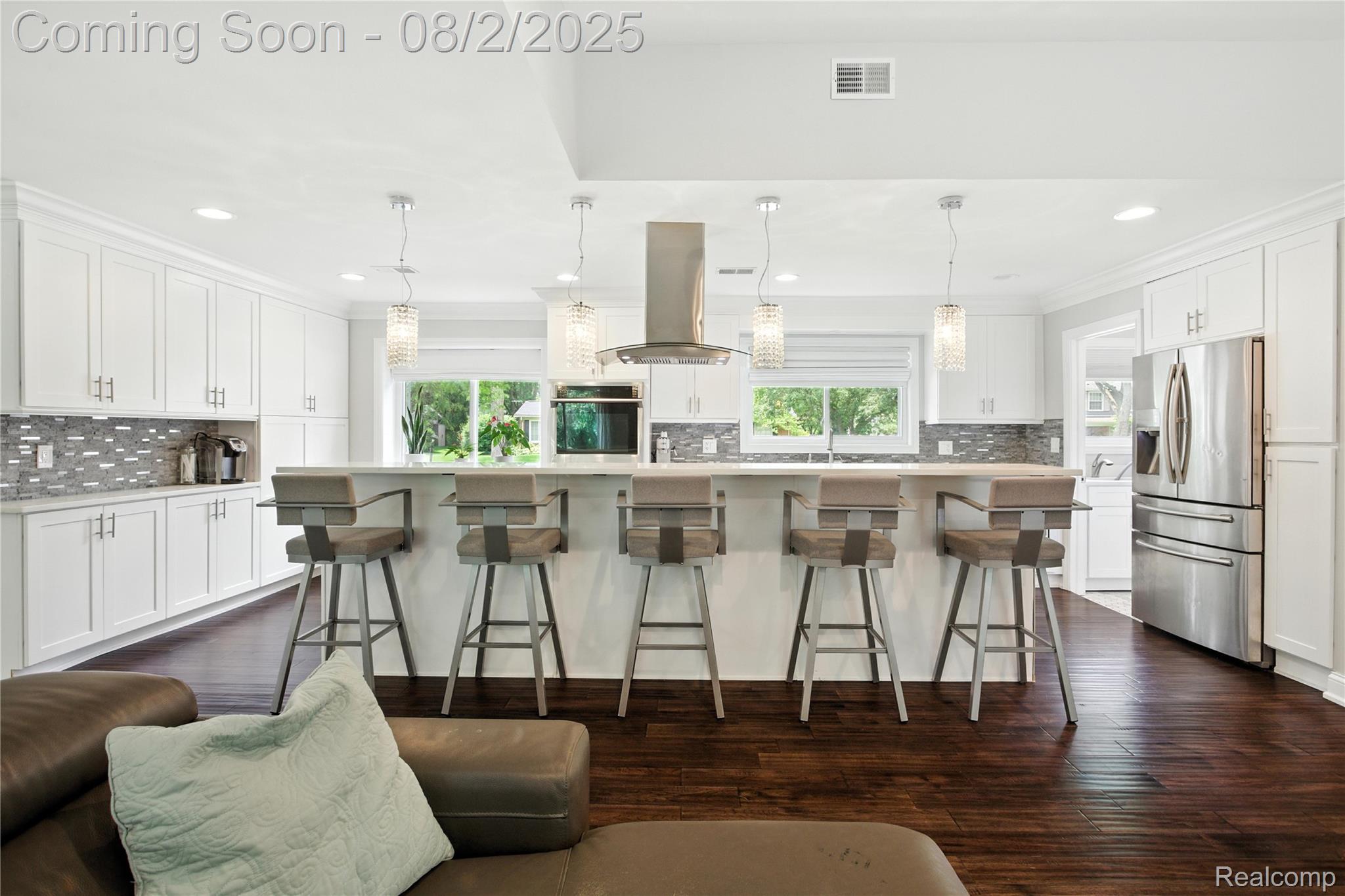 3770 Eastbourne Drive