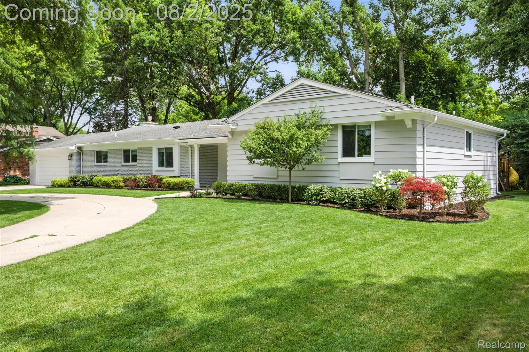 3770 Eastbourne Drive