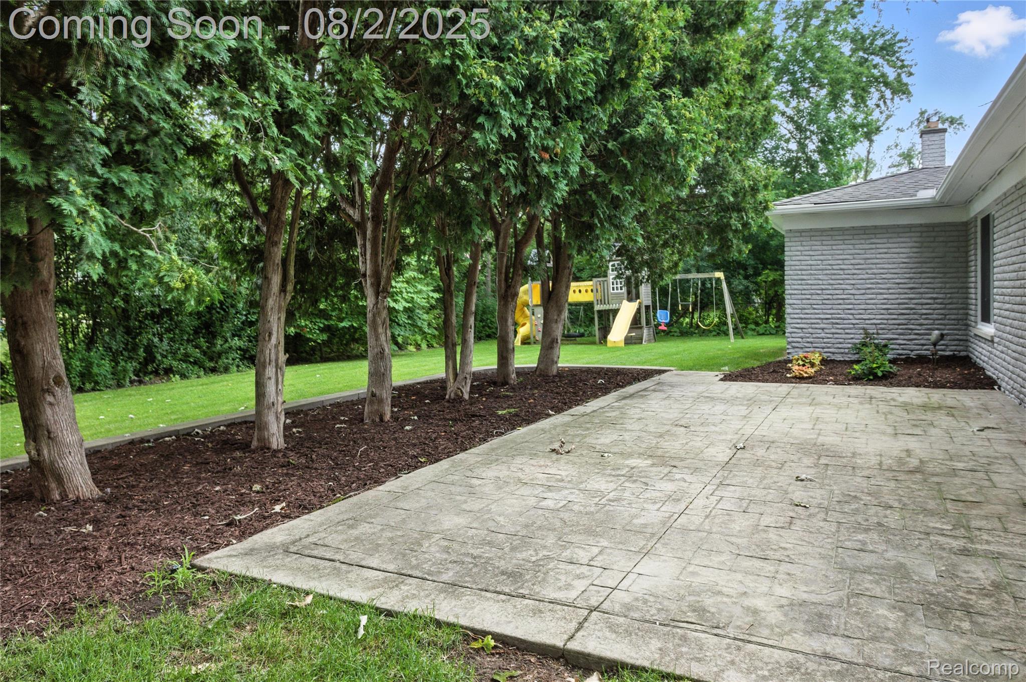 3770 Eastbourne Drive