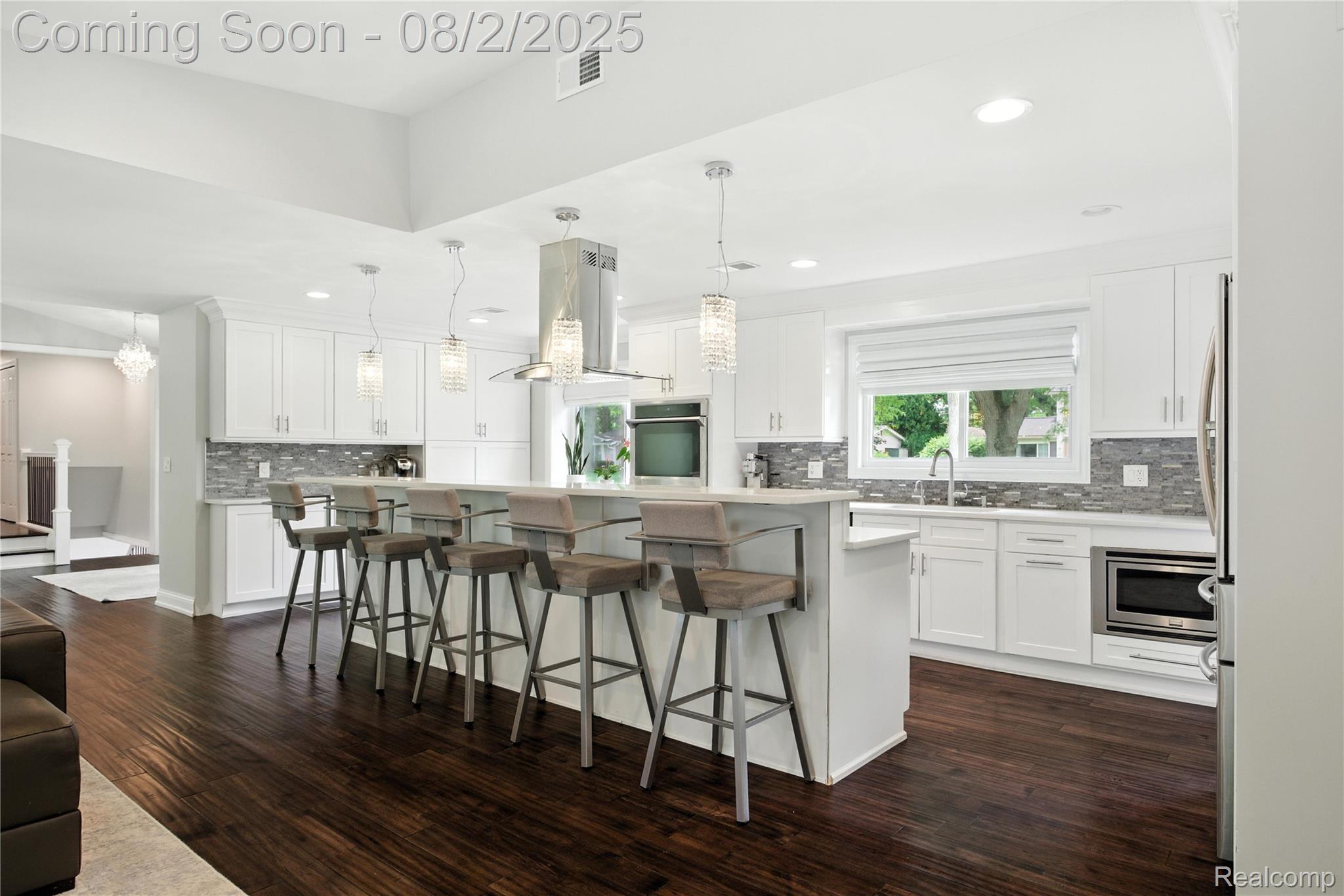 3770 Eastbourne Drive