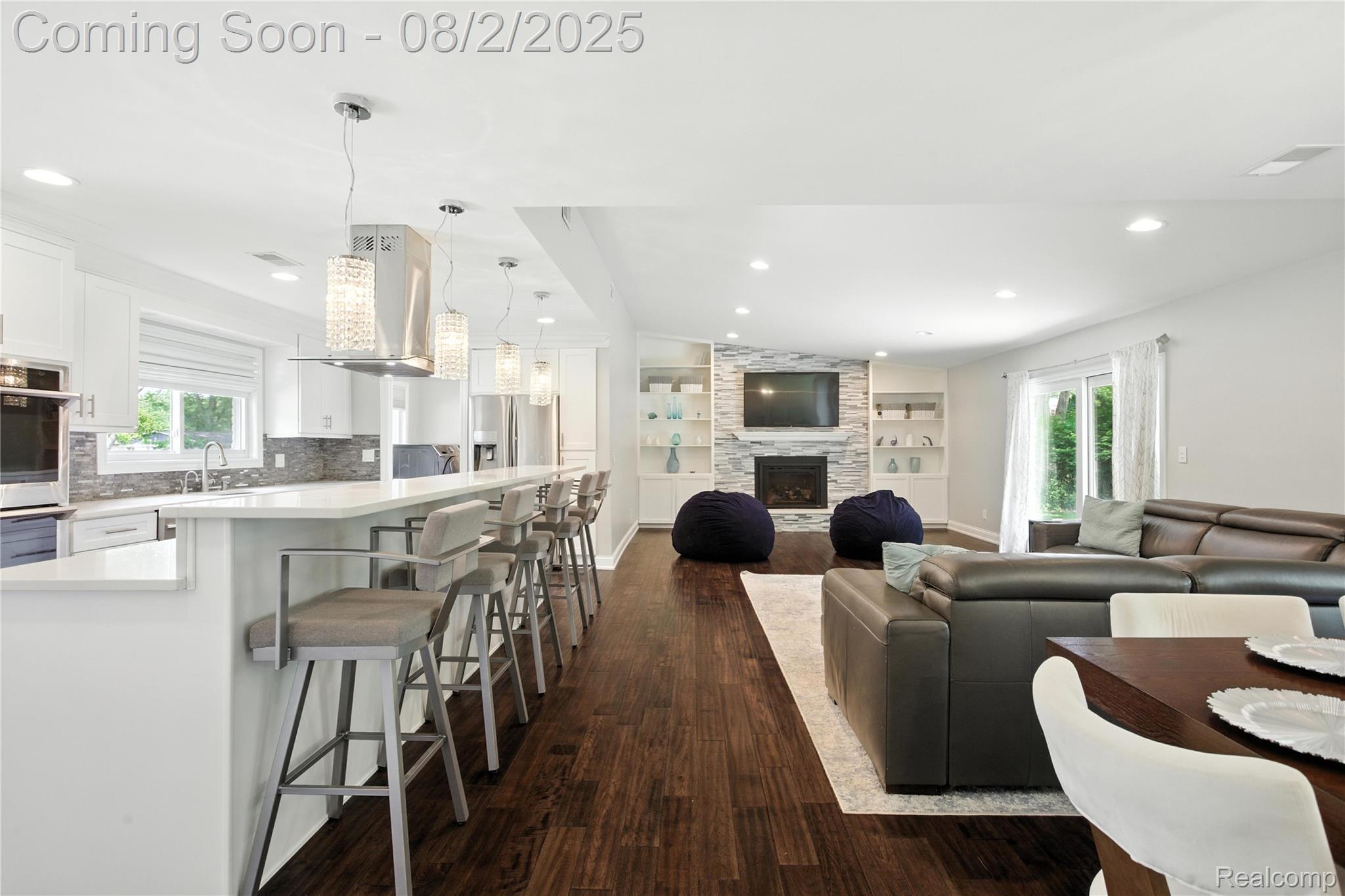 3770 Eastbourne Drive