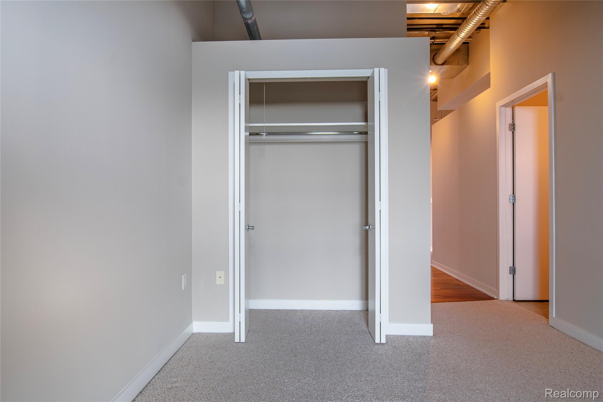 350 N Main Street 618