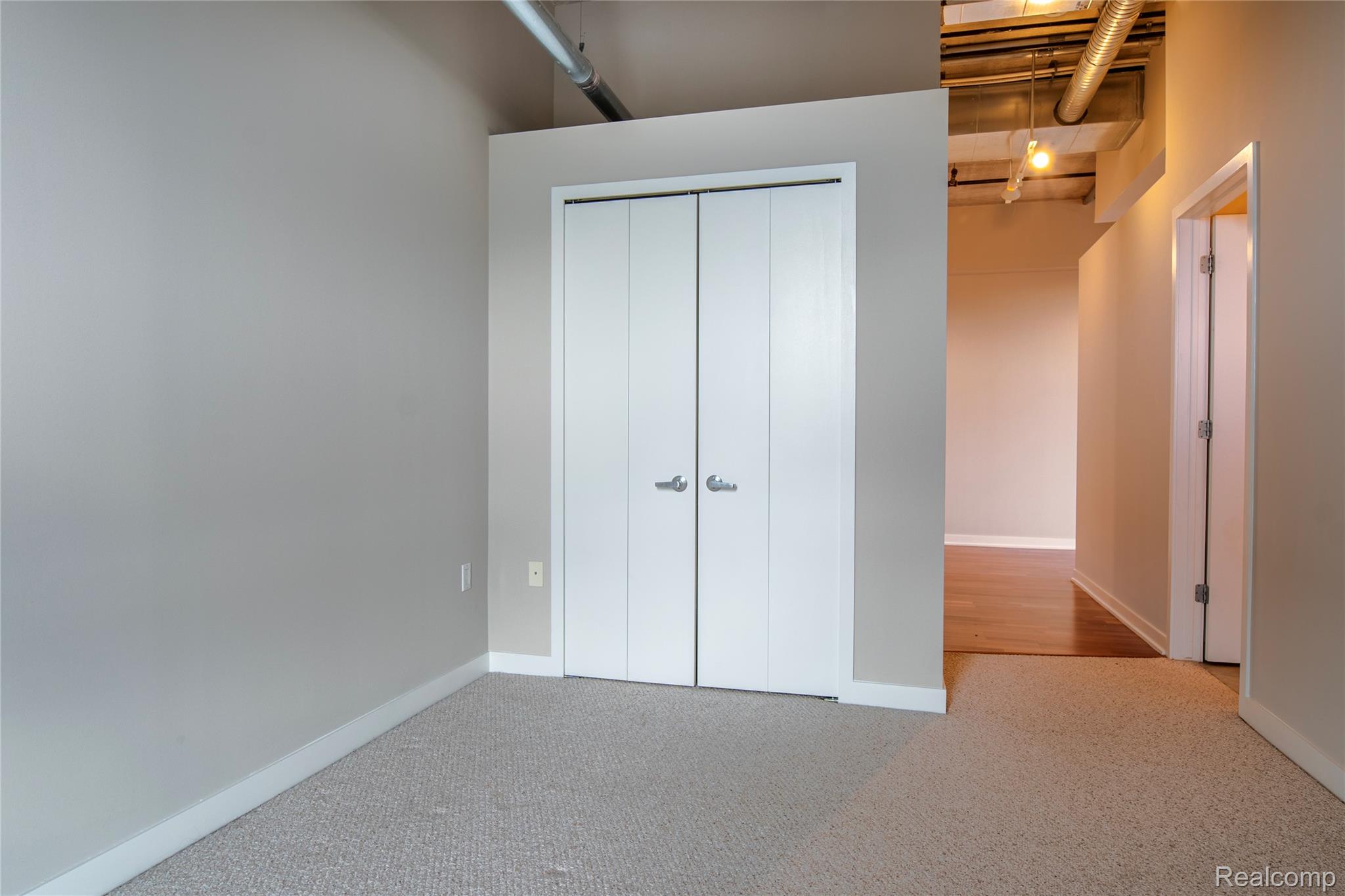 350 N Main Street 618