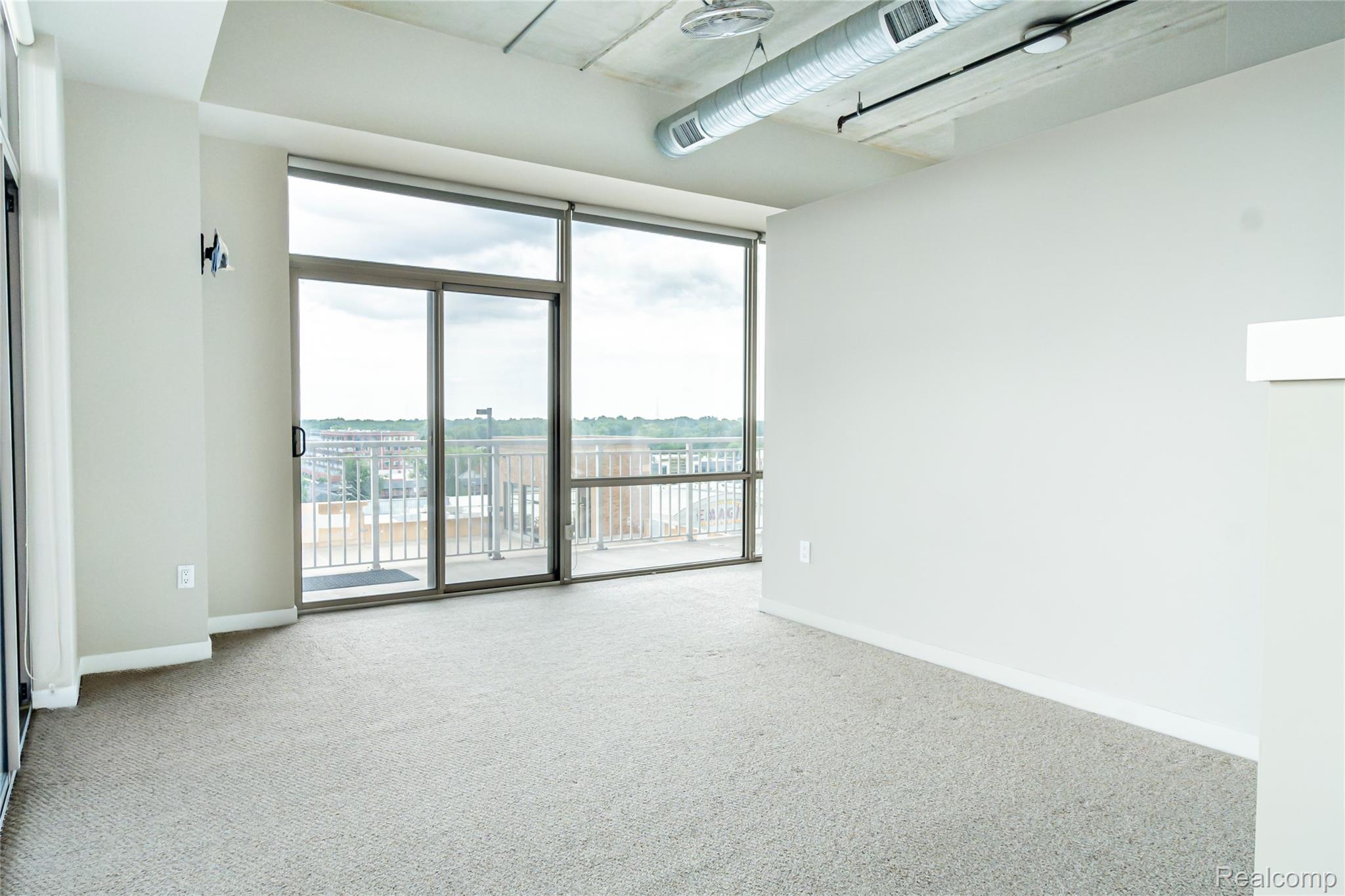 350 N Main Street 618