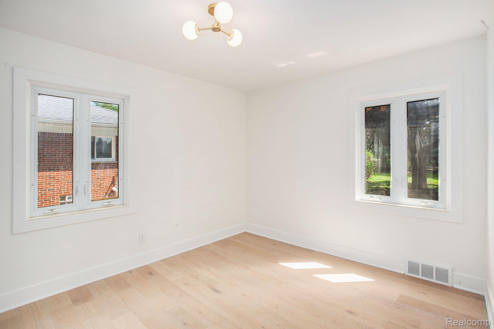 31100 W Rutland Street