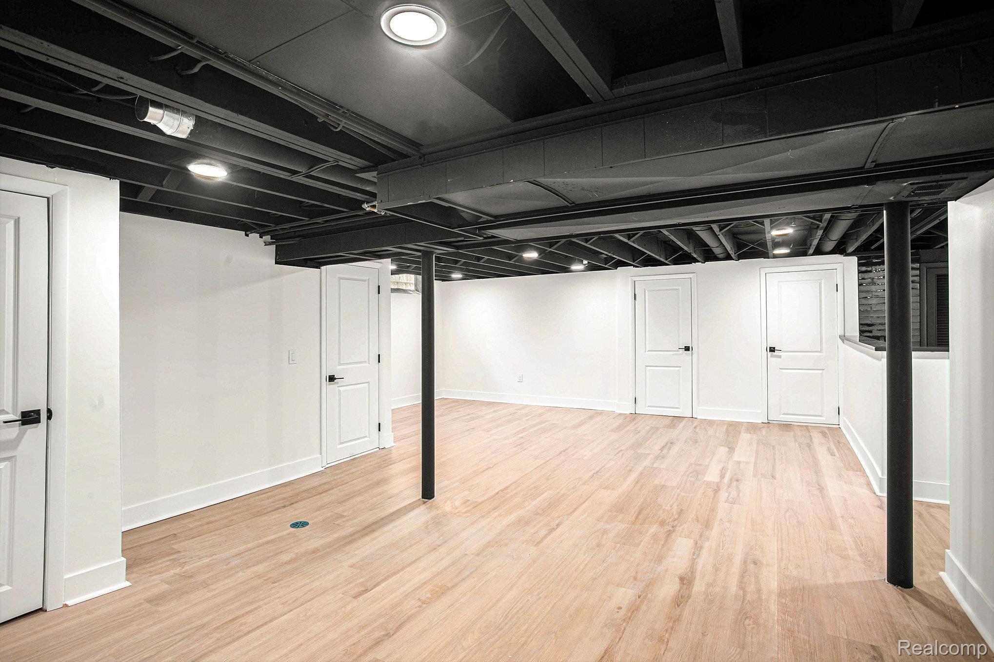 31100 W Rutland Street