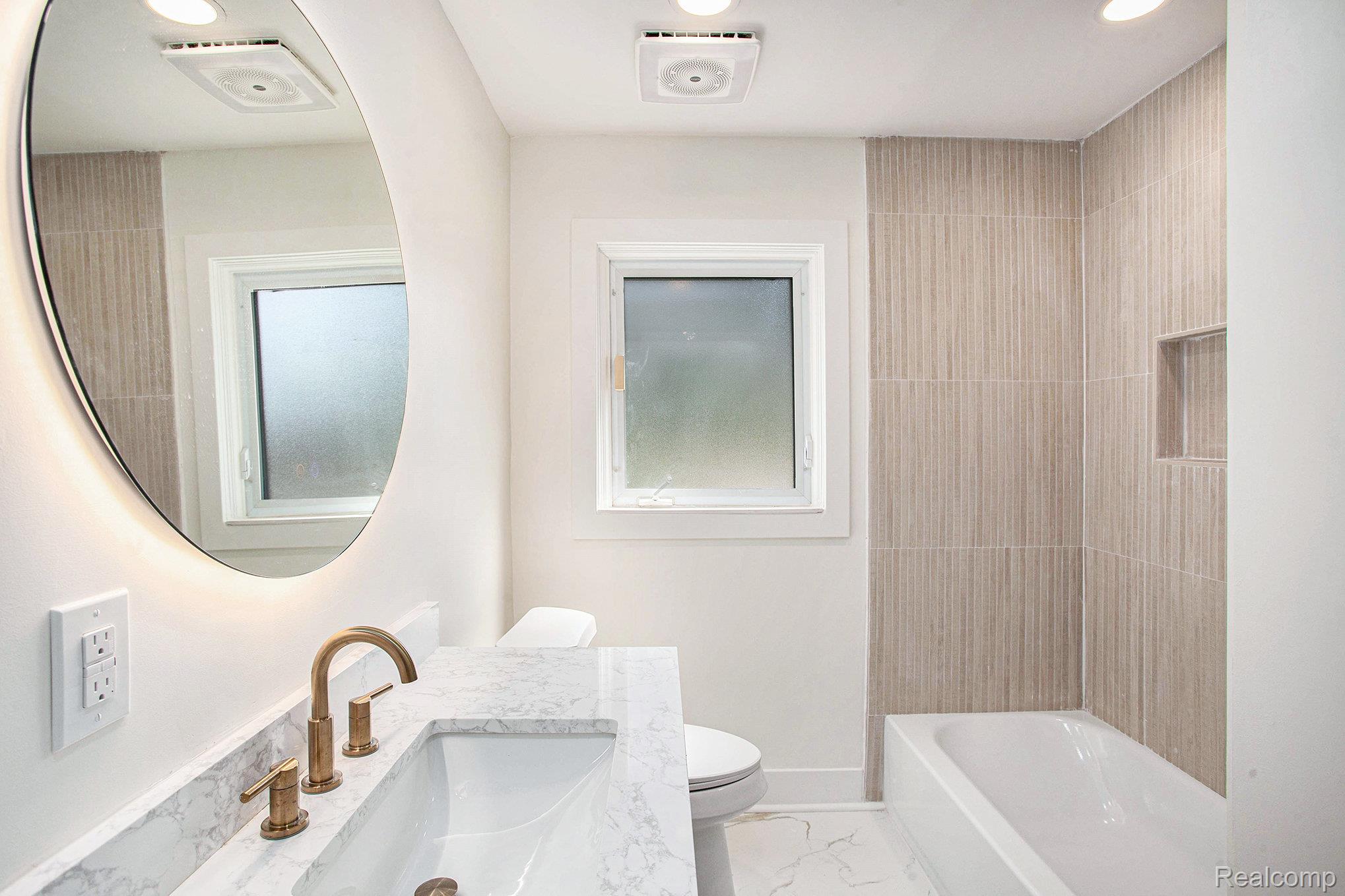 31100 W Rutland Street