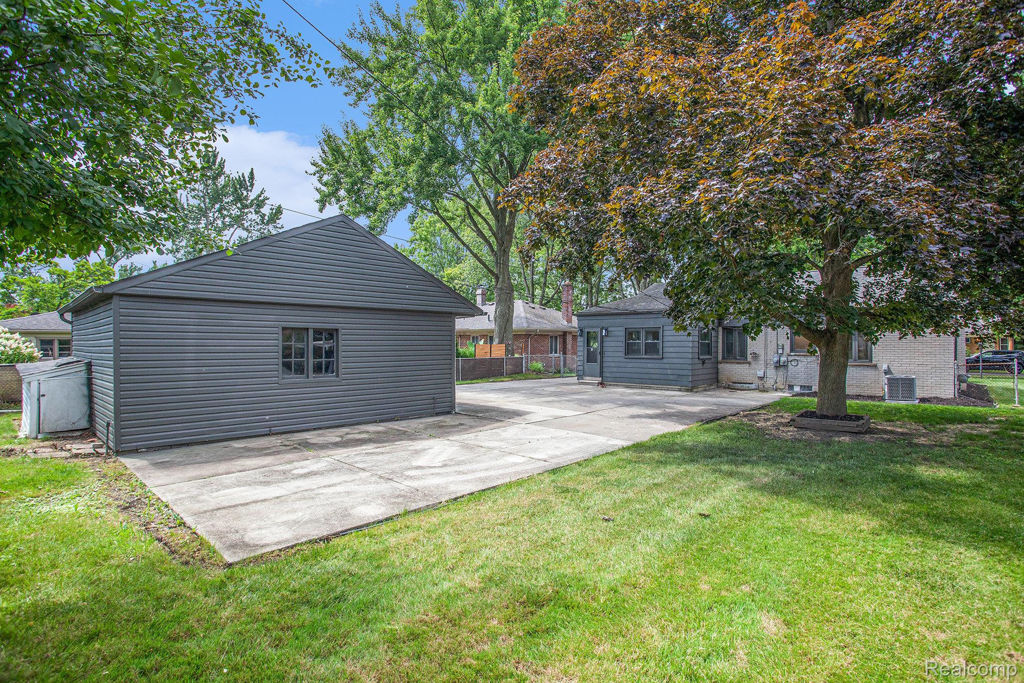 31100 W Rutland Street